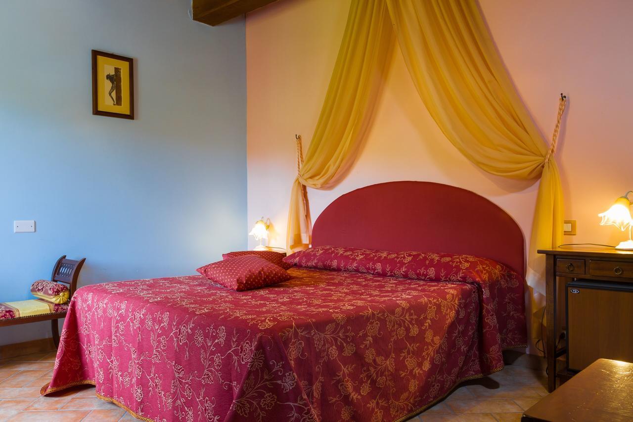 Agriturismo Vecchio Gelso Ortezzano Exterior photo